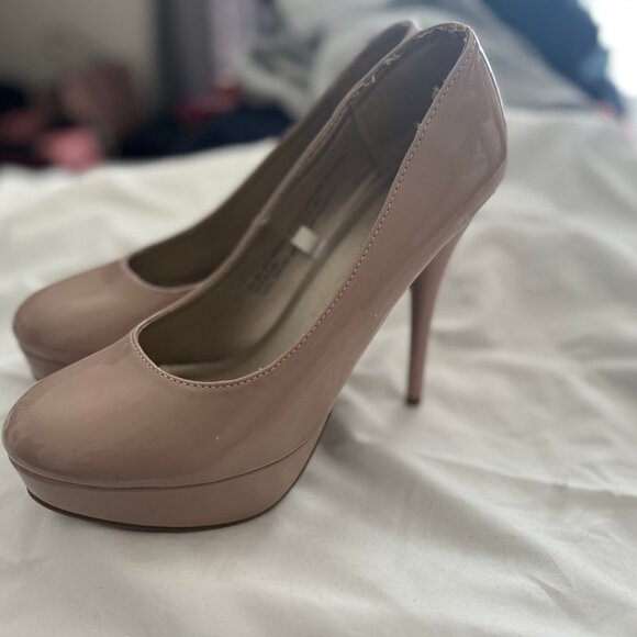 Xhilaration Platform Toe Heels - Picture 2 of 2